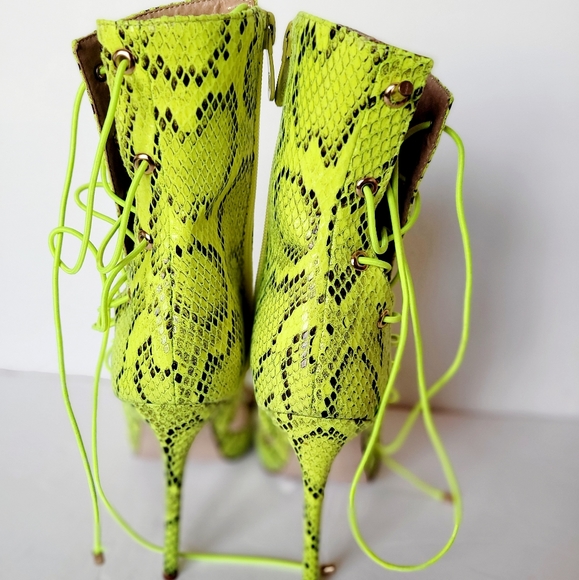 Azalea Wang Lime Green Snakeskin heels - Picture 4 of 7